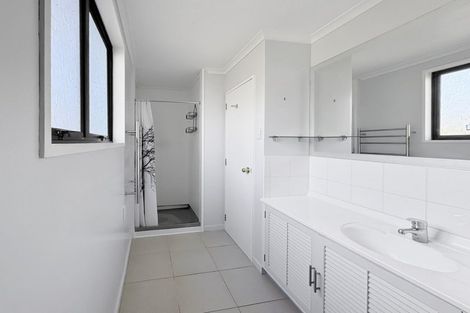 Photo of property in 1 Iwiroa Terrace, Durie Hill, Whanganui, 4500