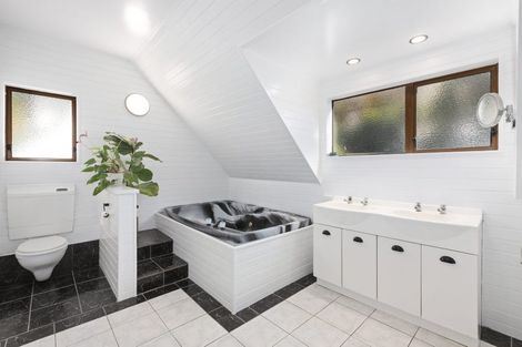 Photo of property in 8 Ration Lane, Whitby, Porirua, 5024