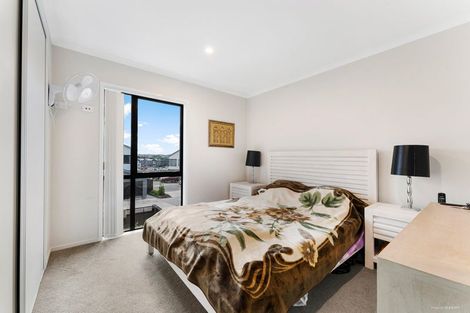 Photo of property in 12 Malcolm Calder Road, Hobsonville, Auckland, 0616