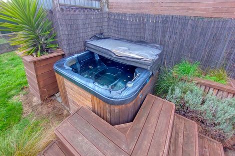 Photo of property in 6 Salmond Street, Hoon Hay, Christchurch, 8025