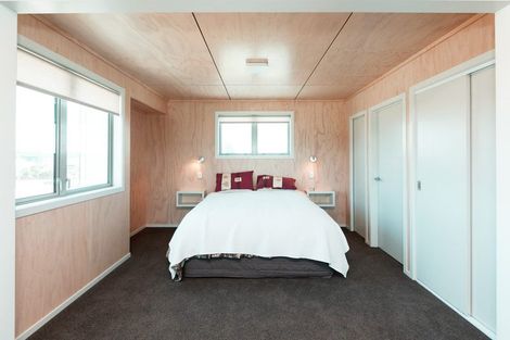 Photo of property in 1 Roore Street, Foxton Beach, Foxton, 4815