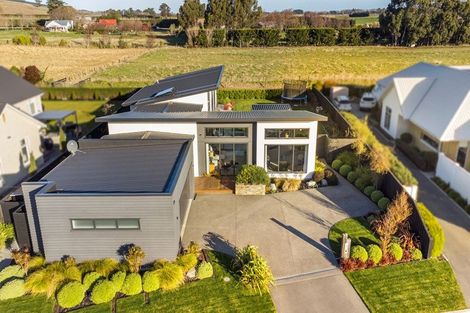 Photo of property in 32 Ardrossan Way, Tai Tapu, 7672