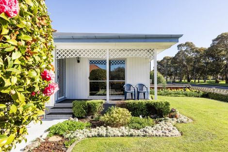 Photo of property in 9 Riverbend Road, Onekawa, Napier, 4110