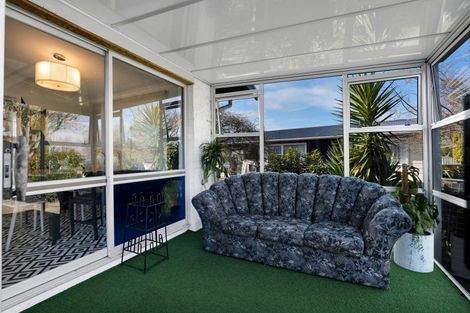 Photo of property in 17 Oberon Street, Stratford, 4332