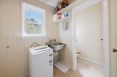 Photo of property in 18 Great North Road, Waipawa, 4210