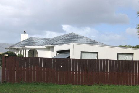 Photo of property in 57 Rathgar Road, Henderson, Auckland, 0610