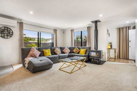 Photo of property in 8 Clover Drive, Henderson, Auckland, 0610