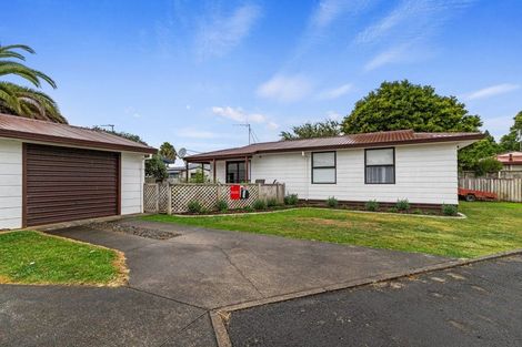 Photo of property in 15 Rigter Place, Enderley, Hamilton, 3214