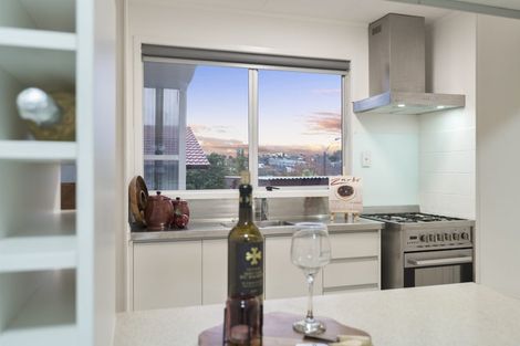 Photo of property in 92 Gallony Avenue, Massey, Auckland, 0614