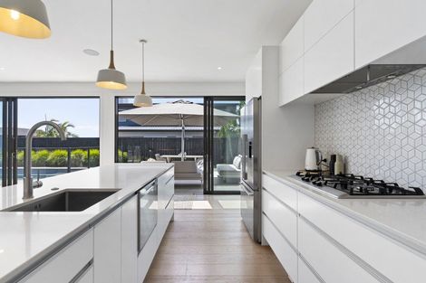 Photo of property in 32 Defender Crescent, Beachlands, Auckland, 2018