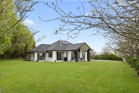 Photo of property in 1539 Waiuku Road, Waiuku, 2681