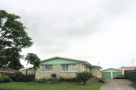 Photo of property in 60 Paterson Avenue West, Pukekohe, 2120