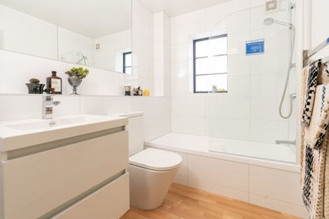Photo of property in Westhaven Apartments, 22/127u Molesworth Street, Thorndon, Wellington, 6011