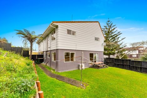 Photo of property in 39 Kohekohe Street, New Lynn, Auckland, 0600