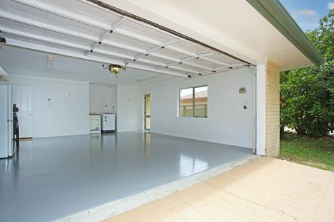 Photo of property in 6 Cottesmore Place, Huntington Park, Auckland, 2013