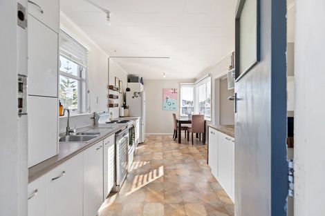 Photo of property in 15 Sinclair Avenue, Highbury, Palmerston North, 4412