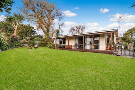 Photo of property in 2/111 Beach Road, Castor Bay, Auckland, 0620