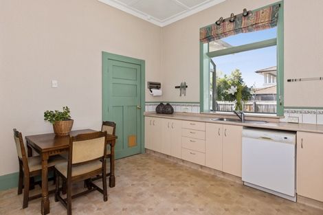Photo of property in 200 Davis Street, Saint Leonards, Hastings, 4120