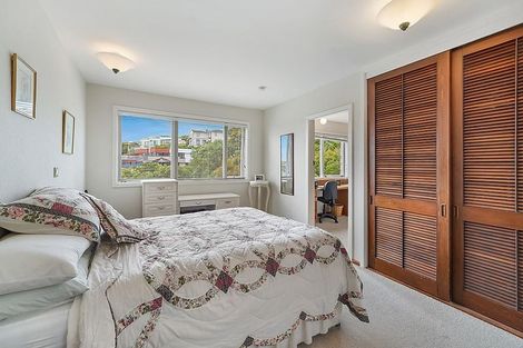 Photo of property in 32 Takahe Drive, Cashmere, Christchurch, 8022