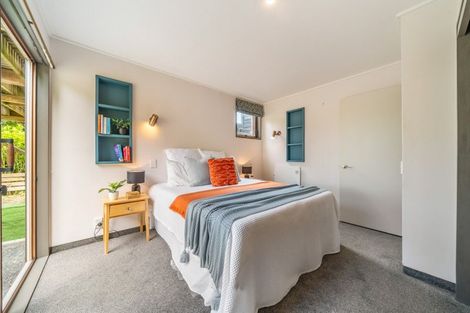 Photo of property in 6 The Track, Plimmerton, Porirua, 5026