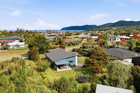 Photo of property in 92 Lisland Drive, Kinloch, Taupo, 3377