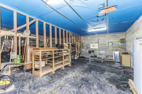 Photo of property in 28 Standen Street, Karori, Wellington, 6012