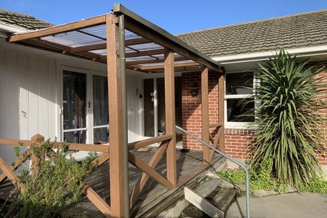 Photo of property in 71 Waimairi Road, Upper Riccarton, Christchurch, 8041