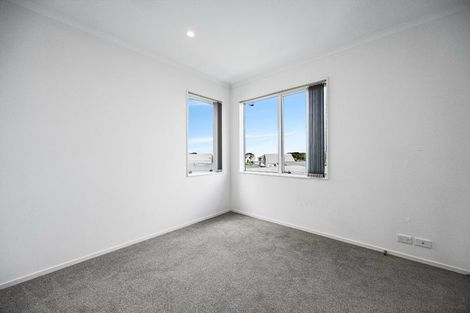 Photo of property in 39 Whenuapai Drive, Whenuapai, Auckland, 0618