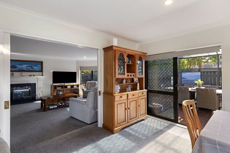 Photo of property in 18 Dougherty Place, Hokowhitu, Palmerston North, 4410