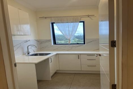 Photo of property in 12 Te Awa Place, Red Beach, 0932