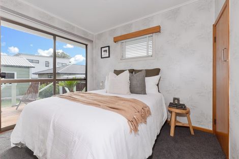 Photo of property in 23a Hereford Street, Te Atatu Peninsula, Auckland, 0610