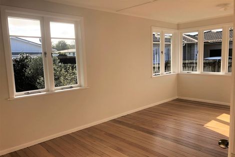 Photo of property in 37 Harrington Road, Henderson, Auckland, 0610