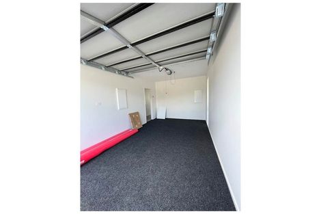 Photo of property in 2 Shortfin Place, Flat Bush, Auckland, 2019