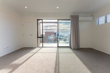 Photo of property in 17/1 Scott Road, Hobsonville, Auckland, 0616