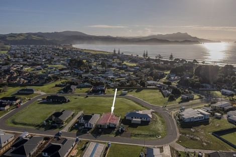 Photo of property in 6 Palm Drive, Whitianga, 3510
