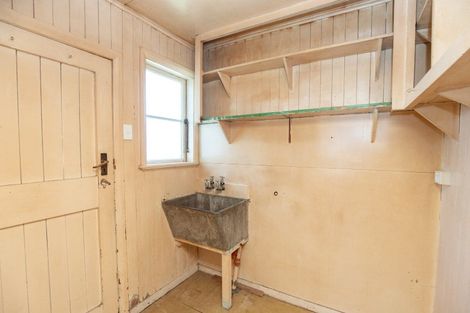 Photo of property in 11 Hayward Road, Ngatea, 3503