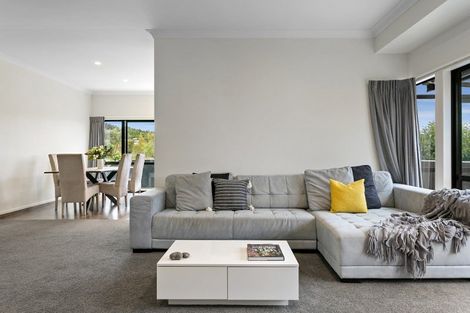 Photo of property in 73 Harvey Street, Waipahihi, Taupo, 3330