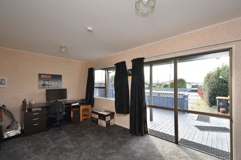 Photo of property in 22 Kirkbride Street, Wallacetown, 9816