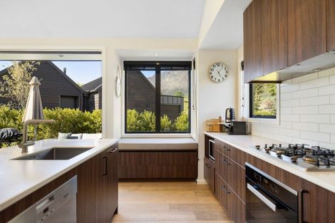 Photo of property in 4 Mckenzies Shute, Jacks Point, Queenstown, 9371