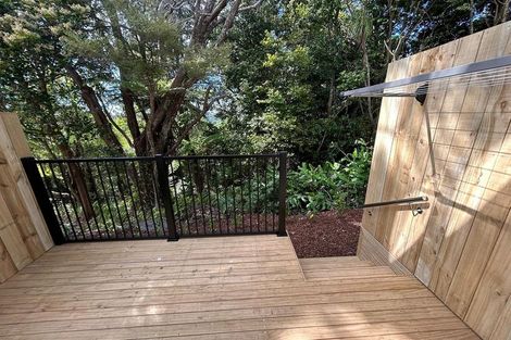 Photo of property in 11/19 Roberts Road, Glenfield, Auckland, 0629