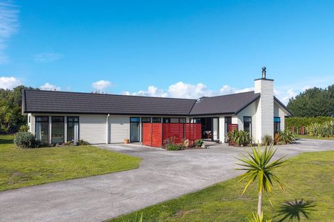 Photo of property in 66 Waitarere Rise Avenue, Waitarere, Levin, 5510