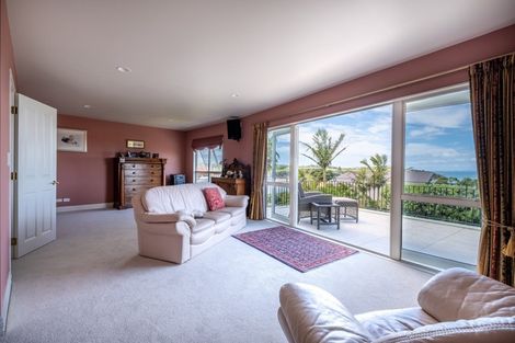 Photo of property in 8 Belle-mer Place, Gulf Harbour, Whangaparaoa, 0930
