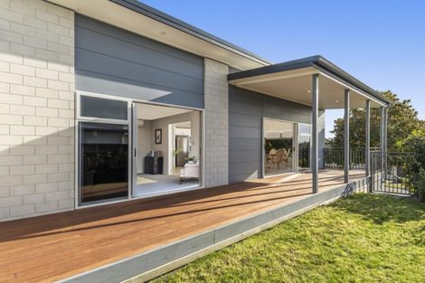 Photo of property in 30 Harbelle Close, Bethlehem, Tauranga, 3110