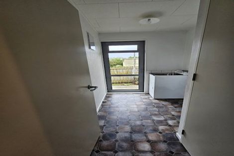 Photo of property in 71 Queenwood Road, Levin, 5510