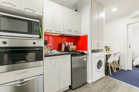 Photo of property in 44 Kervil Avenue, Te Atatu Peninsula, Auckland, 0610