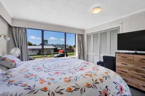 Photo of property in 1 Tainui Terrace, Inglewood, 4330