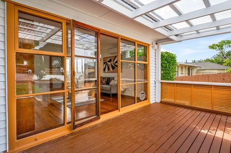 Photo of property in 207 Sturges Road, Henderson, Auckland, 0612