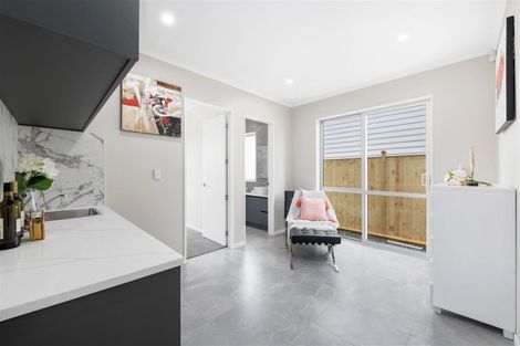 Photo of property in 15 Drumconnell Drive, Flat Bush, Auckland, 2019