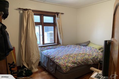 Photo of property in 3 The Parade, Island Bay, Wellington, 6023