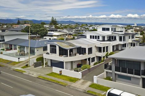 Photo of property in 203 Marine Parade, Mount Maunganui, 3116